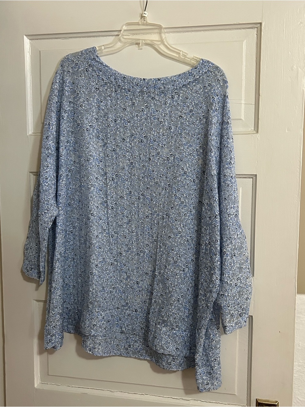 CUTLOOSE Light Blue Floral Boatneck Women's Top